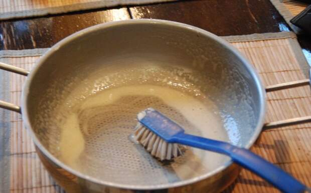 Сода и перекись водорода для чистки посуды