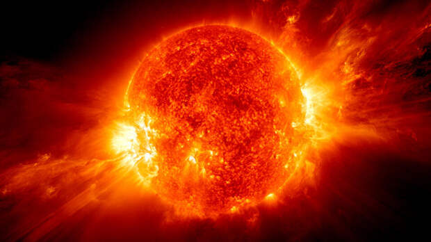На Солнце зафиксированы три мощные вспышки
