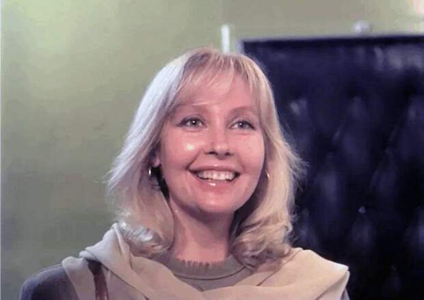 Ее героиня покорила сердца, но в жизни ждало забвение: как Светлана Рябова в 65 лет обрела «божий дар» в дочерях после предательства