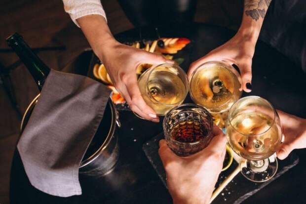 Экстремальная лига алкоголя: пять самых крепких напитков в мире — от запретного спирта до пива в 67,5%