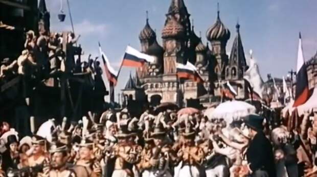 Про «власовскую тряпку» в фильме «Старинный водевиль», 1946 г. Про «власовскую тряпку» в фильме «Старинный водевиль», 1946 г.