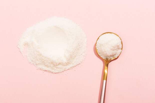 collagen-powder-on-pink-background-royalty-free-image-1097201574-1560435343