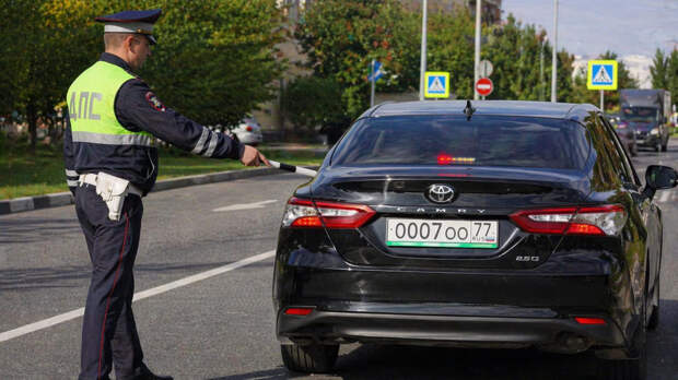 Сколько стоят и что значат «красивые» номера — от 555 до АМР