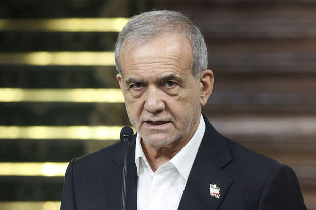 Президент Ирана Пезешкиан предупредил США, чем обернется атака на Хаменеи