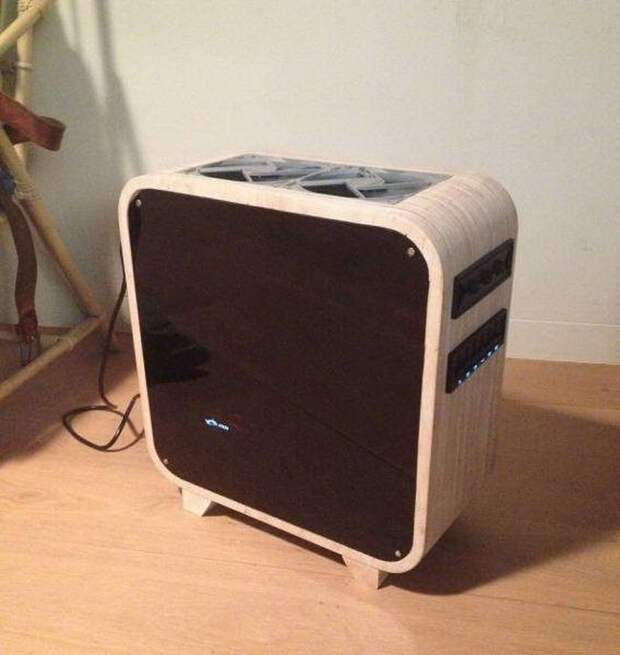 Системный блок из дерева