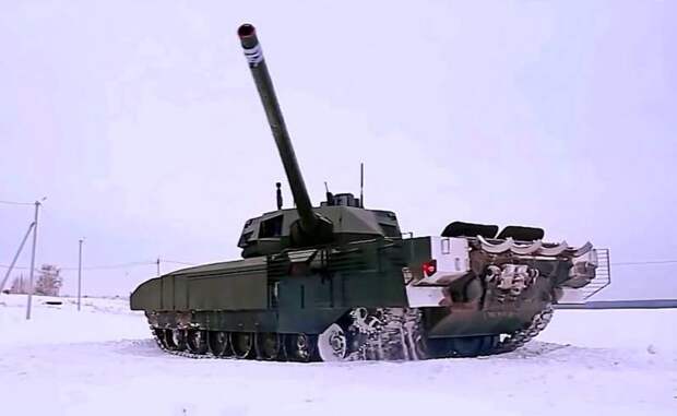 Гонка вооружений: какие боевые системы получат Россия и США в 2021 году