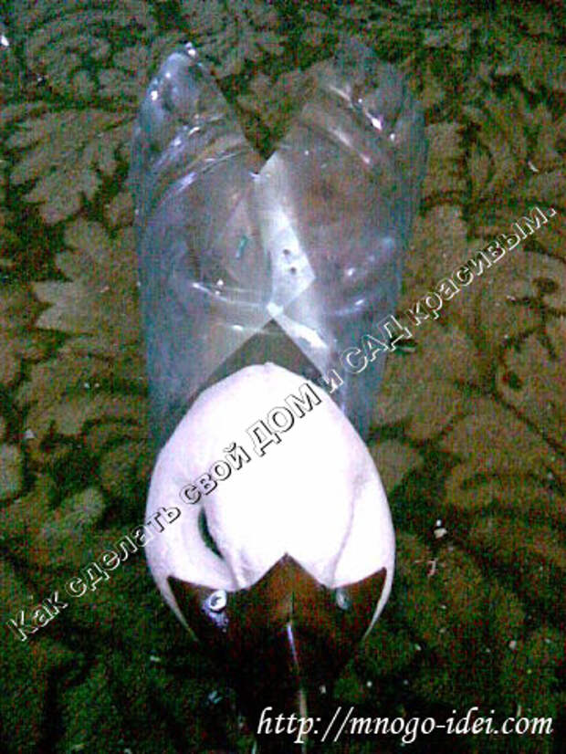 Орел из пластиковых бутылок