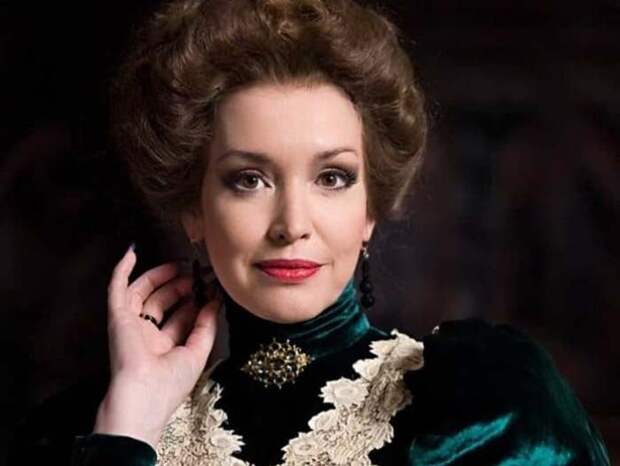 Одна из самых красивых отечественных актрис Анна Самохина | Фото: biographe.ru Одна из самых красивых отечественных актрис Анна Самохина | Фото: biographe.ru