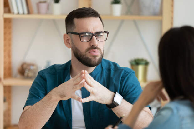 Переговорщик Хрулев: в спорах о ремонте и бытовых поломках нужен посредник