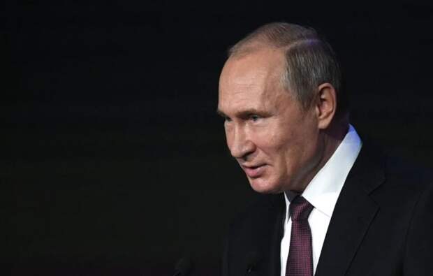 Путин отжимает либералов от управления регионами России