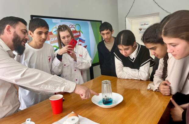 Школьники Красногвардейского района приняли участие в научном баттле