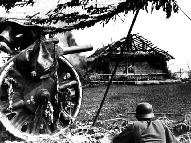 Немецкая артиллерия под Смоленском в 41-м году. Велика Отечественная война, вов, война