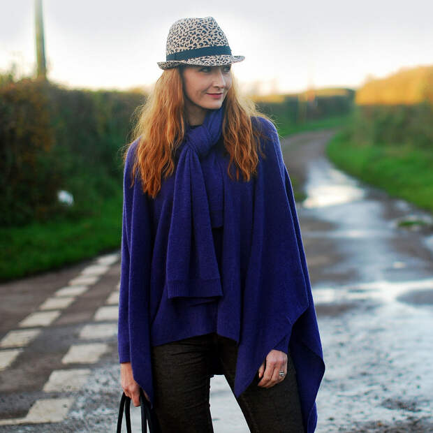 Autumn/Winter style: Cashmere poncho and scarf
