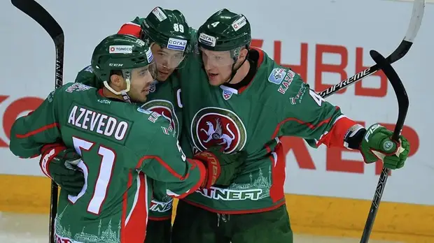 Болельщики «Ак Барса» спели а капелла гимн России в Давосе на матче KHL World Games