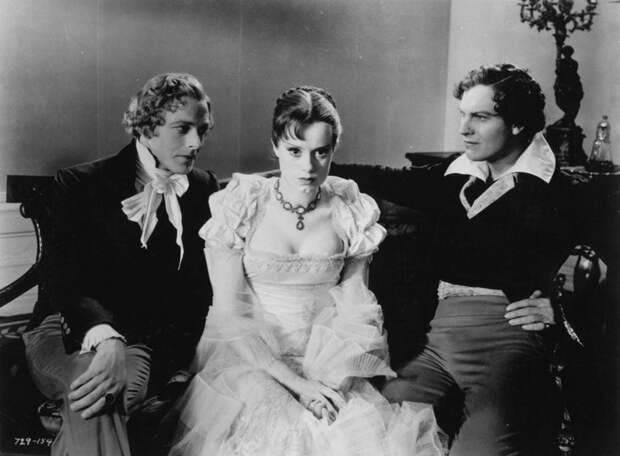 Кадр из фильма «Франкенштейн» (1931) Кадр из фильма «Франкенштейн» (1931)