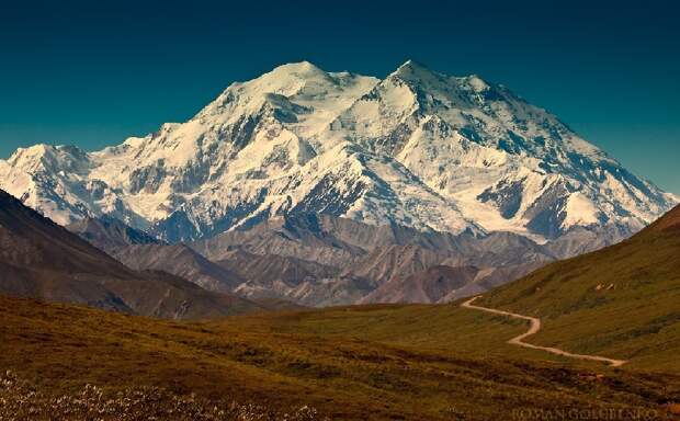 Денали (Мак-Кинли; англ. Mount McKinley, Denali) высотой 6194 метра Денали (Мак-Кинли; англ. Mount McKinley, Denali) высотой 6194 метра
