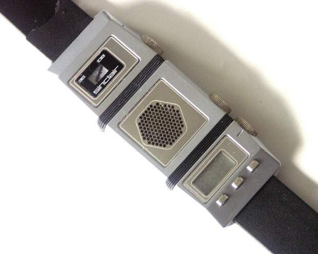 1985:  Sinclair FM