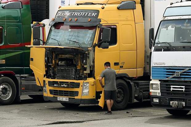 Названы главные причины нехватки дальнобойщиков в России