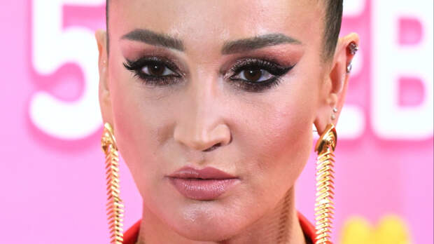 «Мне пришлось проходить кастинг на роль себя»: Бузова о фильме «Равиоли Оли»