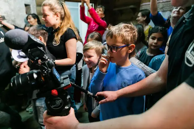 Детская экскурсия и съёмка в кино на киностудии TvoёКино