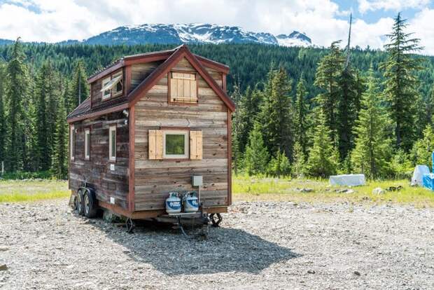 Для приготовления пищи используют сжиженный газ (Tiny House Giant). | Фото: businessinsider.com.