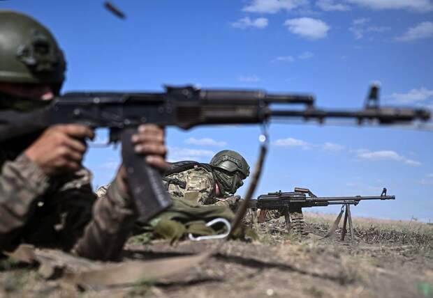 Российские войска начали охват Константиновки с флангов