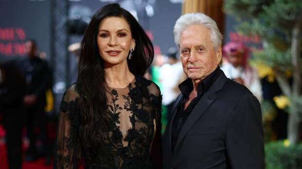 Майкл Дуглас и Кэтрин Зета-Джонс на грани расставания: «У него уже нет сил»