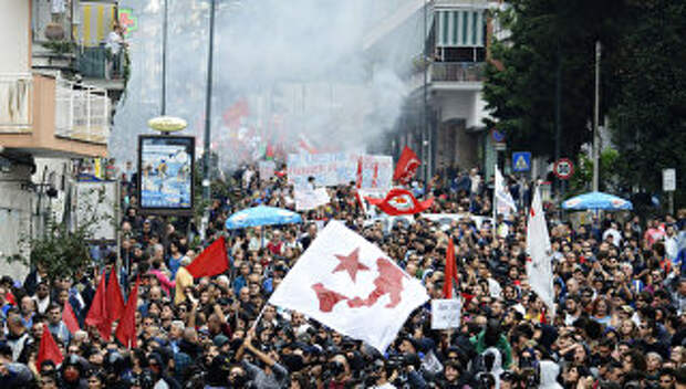 Демонстрация против жесткой экономической политики и безработицы в Италии. Архивное фото