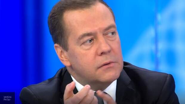 Медведев: на национальный проект "Культура" запланировано 100 миллиардов рублей