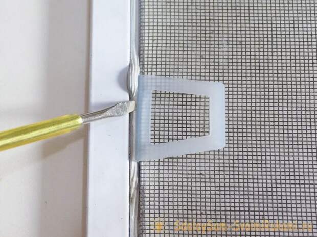 Как быстро заменить ручки на москитной сетке