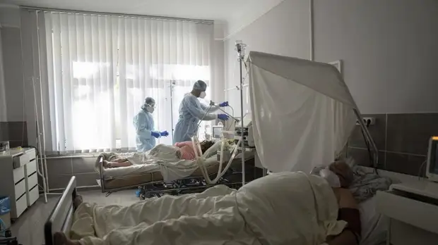 На Украине за сутки выявили более 30 тысяч случаев коронавируса