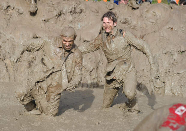 Суровые соревнования на выносливость Tough Mudder