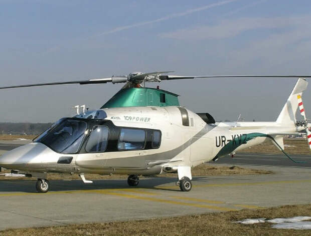 Augusta A109 с номером KVZ. Фото © skelet.info