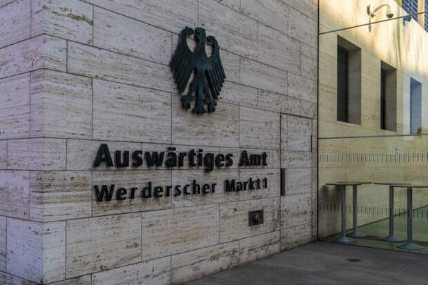 Германия вышлет заместителя военного атташе России