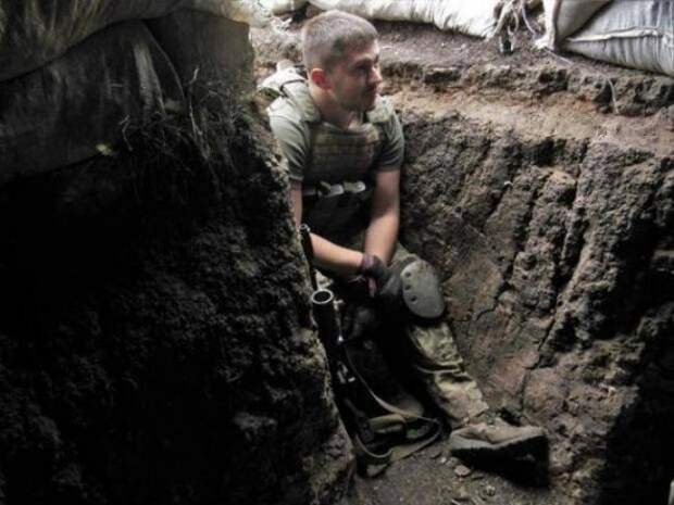 Бывший солдат армии Франции рассказал о ситуации в Донбассе: «Только страх потерь тормозит наступление Украины»