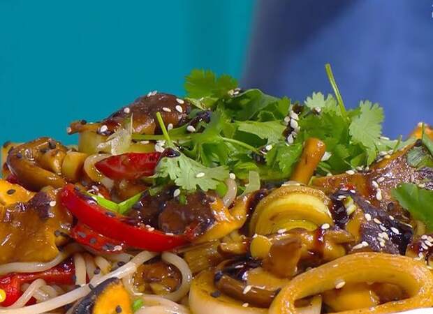 Уникальный рецепт тайской рисовой лапши с овощами