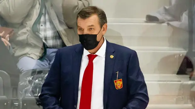 Наставник молодёжной сборной России по хоккею опроверг информацию о курении по пути в самолёт