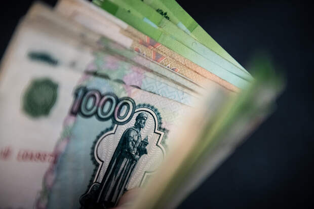 Экономист Холод посоветовал не хранить деньги дома в рублях из-за инфляции