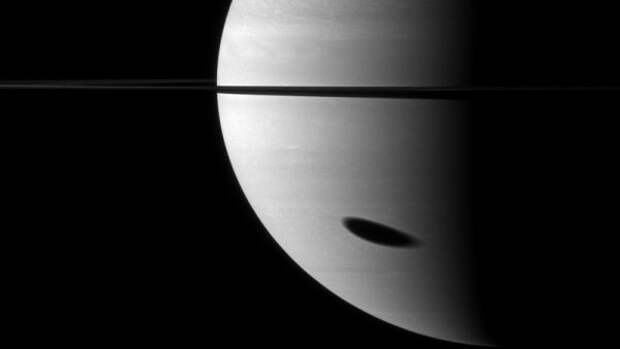 Стало известно, столько весят кольца Сатурна