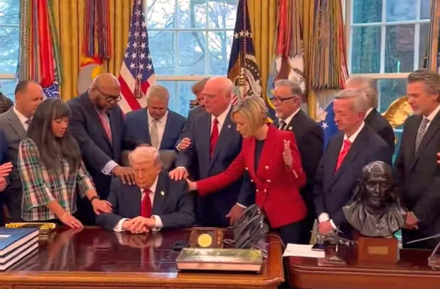 «Культ личности» Трампа: на долларах теперь будет подпись 47-го президента