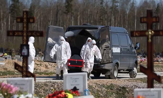 В России за сутки от коронавируса скончались 77 человек