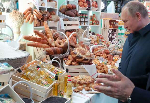 Путин высмеял полпреда Устинова за интерес к колбасе