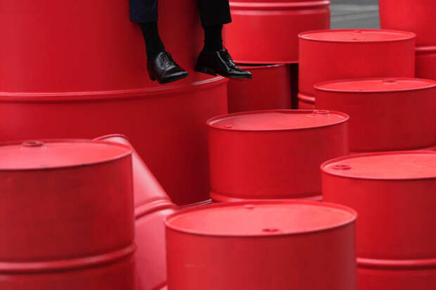 Brent по $100 к концу года. Как это скажется на России