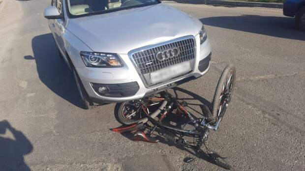 Женщина на Audi сбила 15-летнюю велосипедистку в столице Алтая