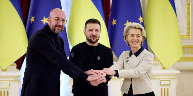 Владимир Зеленский, президент Европейской комиссии Урсула фон дер Ляйен и президент Европейского совета Шарль Мишель во время саммита Украина-ЕС в Киеве Владимир Зеленский, президент Европейской комиссии Урсула фон дер Ляйен и президент Европейского совета Шарль Мишель во время саммита Украина-ЕС в Киеве - ИноСМИ, 1920, 16.06.2024