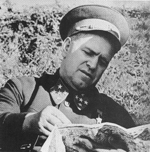 Фотобиография маршала победы Георгия Константиновича Жукова.