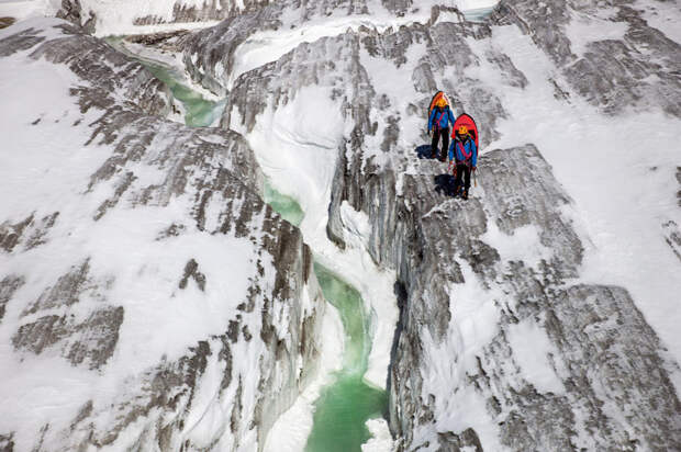 Экстремальный гидроспидинг по горным ледяным рекам