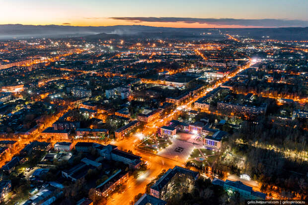 Комсомольск-на-Амуре с высоты, комса, Площадь Юности