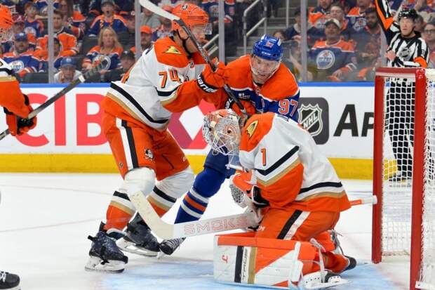 Провал «Эдмонтона» и Макдэвида, незавершённый камбэк «Миннесоты». Итоги дня в плей-офф НХЛ