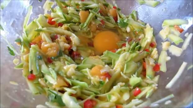 Идеальный летний завтрак - омлет с кабачком и овощами Еда, Вкусно, Готовка, Омлет, Рецепт, Видео рецепт, Другая кухня, Длиннопост, Кабачок, Видео